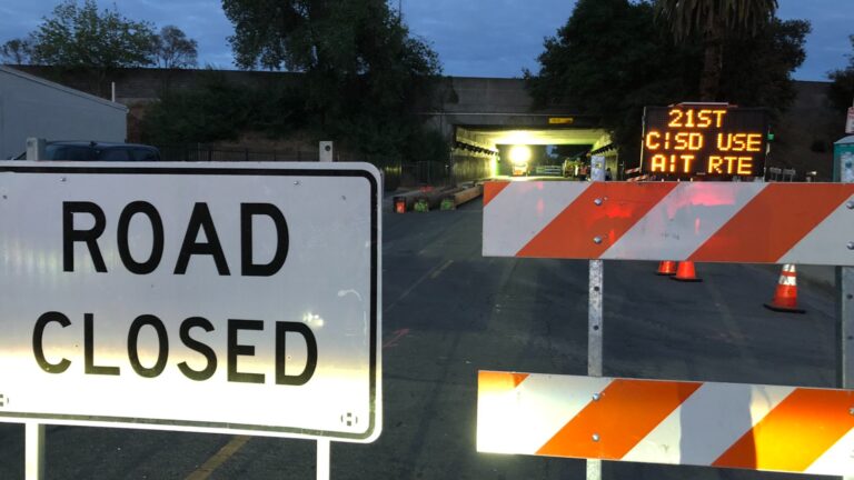 BRIDGEWAY ROAD CLOSED 99